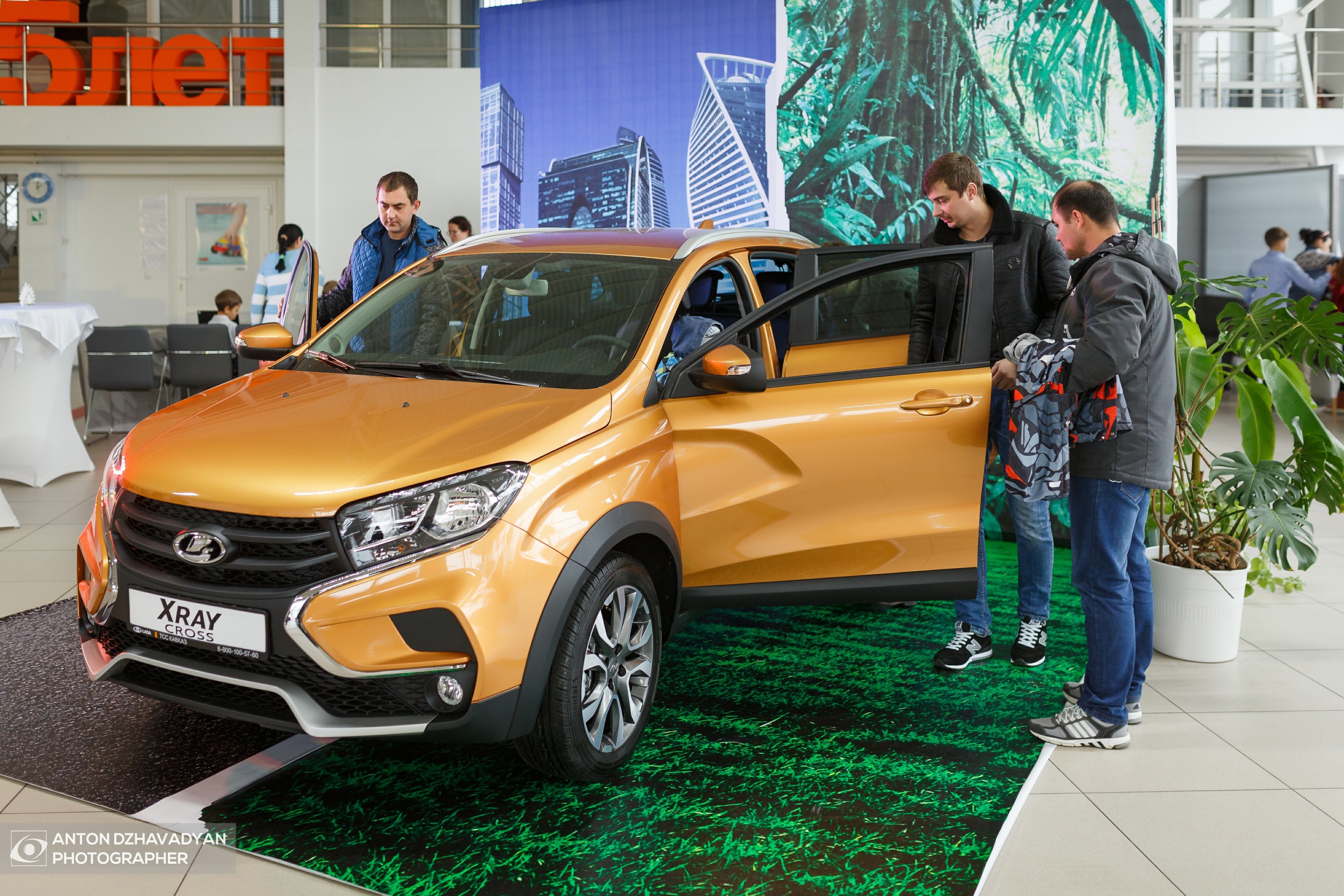 Презентация LADA XRAY Cross в «ТСС Кавказ»